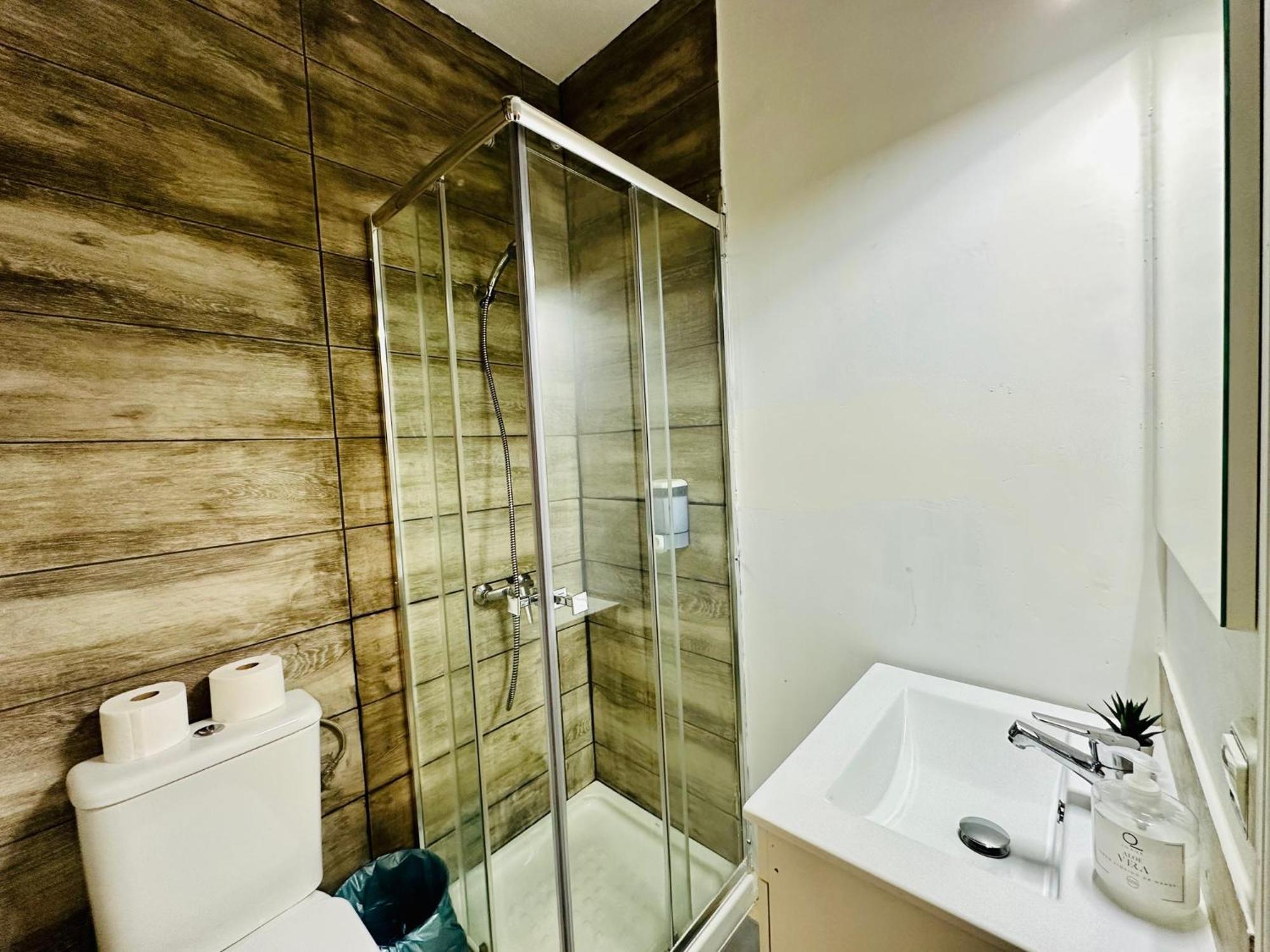 Rooms In Madrid Downtown מראה חיצוני תמונה
