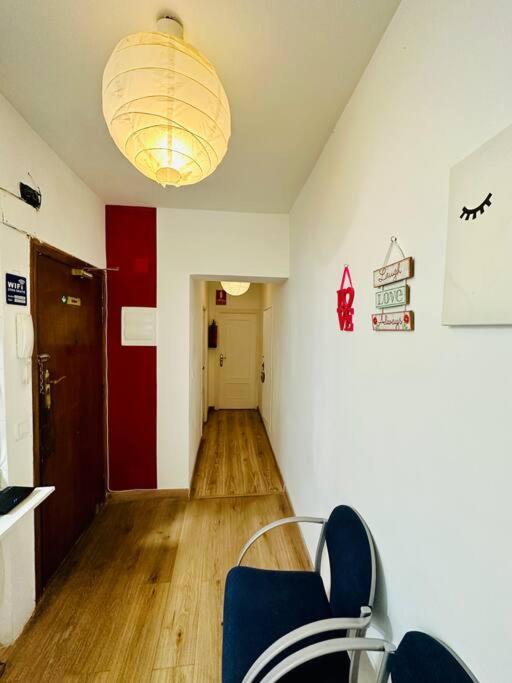 Rooms In Madrid Downtown מראה חיצוני תמונה