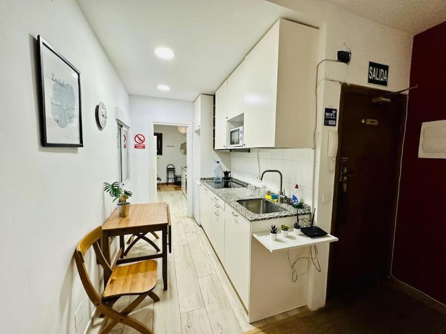 Rooms In Madrid Downtown מראה חיצוני תמונה